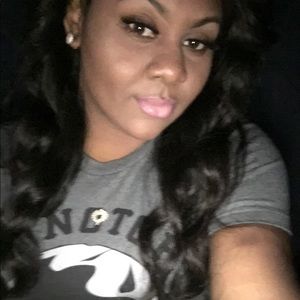 Meet your Posher, Tina